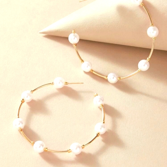 Zara Jewelry - Pearl studded hoop earrings